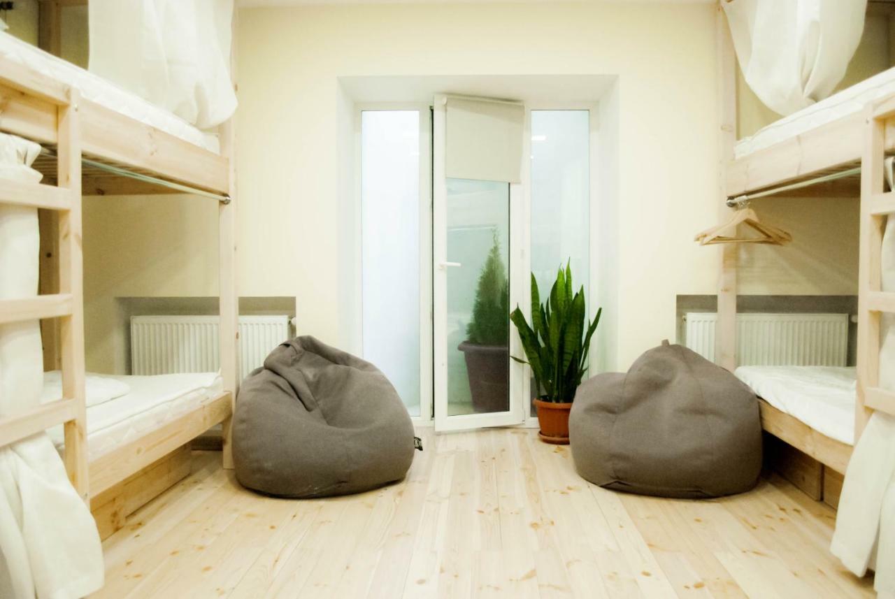 Hostel Uyutniy Dvorik オデッサ エクステリア 写真