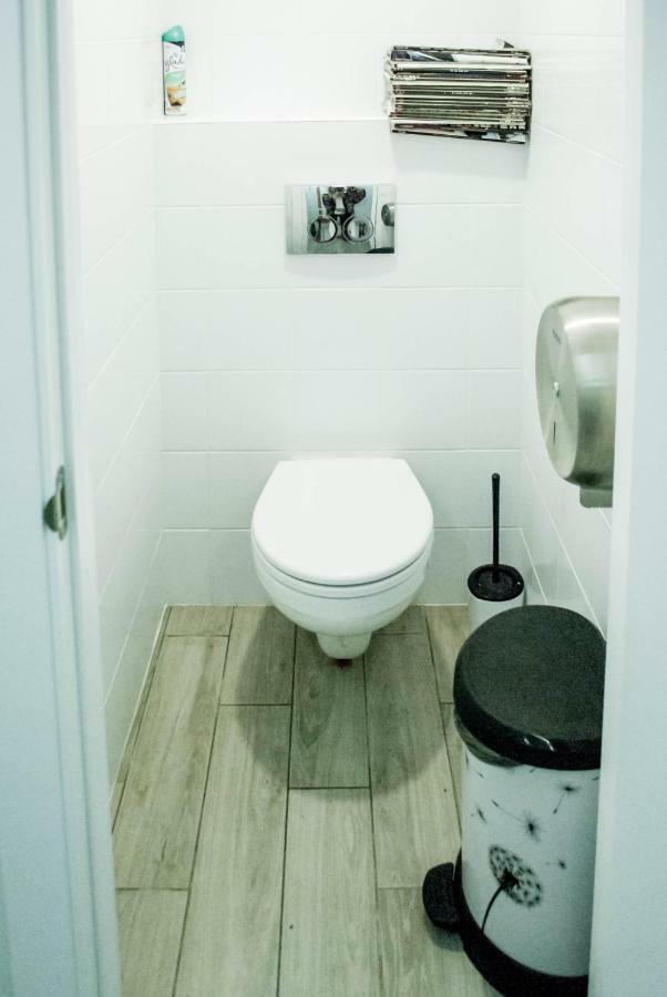 Hostel Uyutniy Dvorik オデッサ エクステリア 写真
