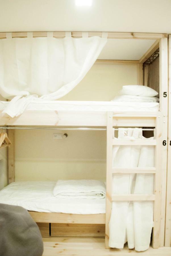Hostel Uyutniy Dvorik オデッサ エクステリア 写真