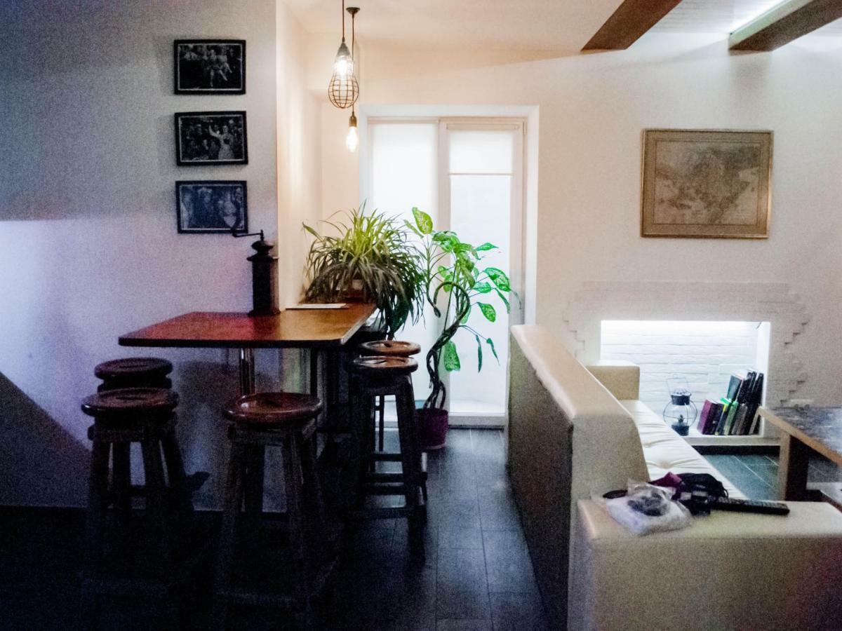 Hostel Uyutniy Dvorik オデッサ エクステリア 写真