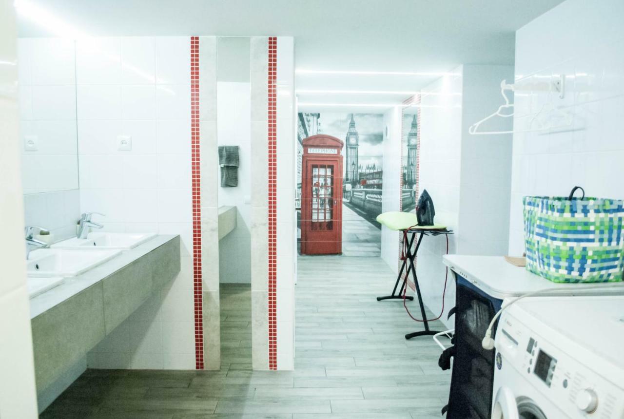 Hostel Uyutniy Dvorik オデッサ エクステリア 写真